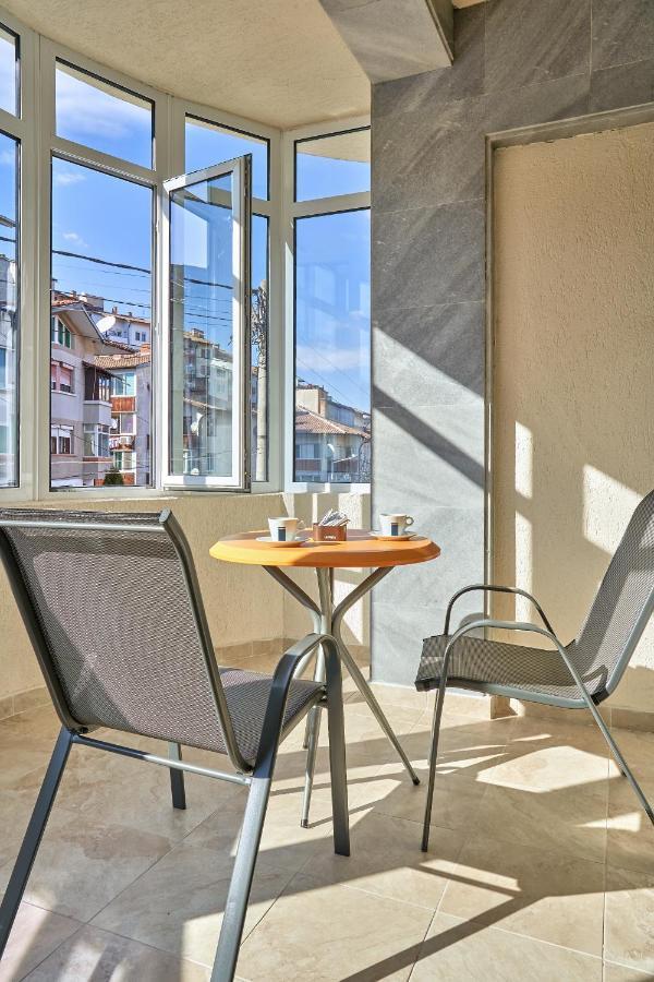Kings View Hotel Veliko Tŭrnovo Exterior foto