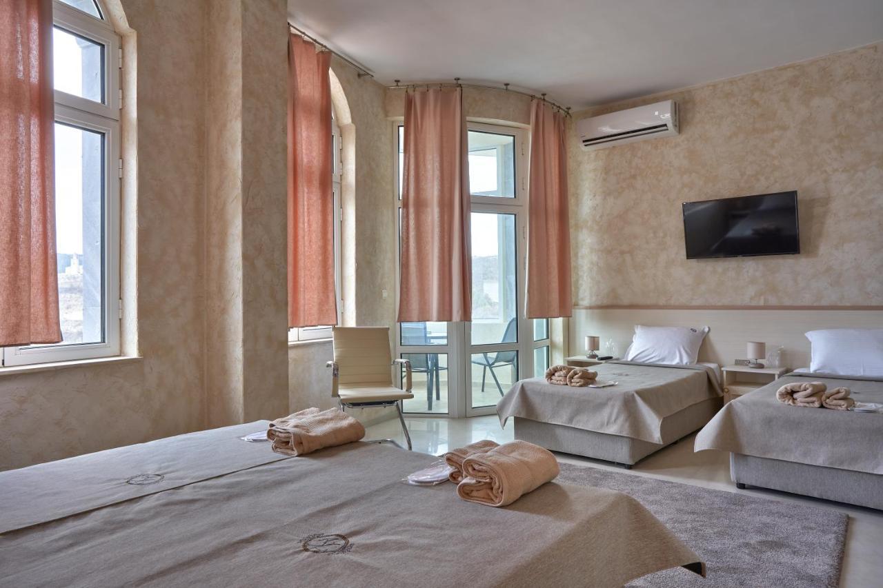 Kings View Hotel Veliko Tŭrnovo Exterior foto